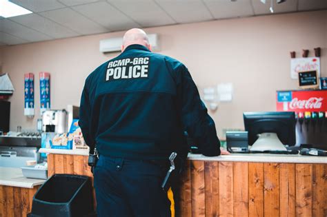 find my police check online.